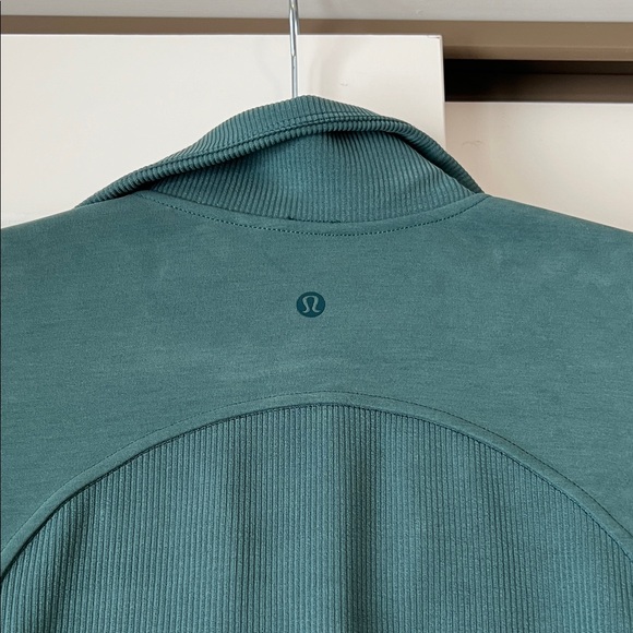 Green Lululemon Women's Pullover - Picture 7 of 7